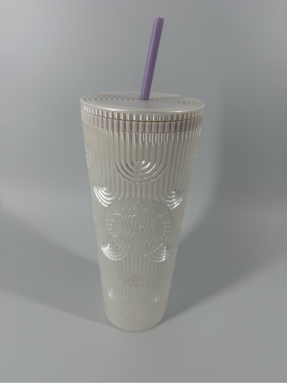 Starbucks '23 Spring Pearl White Mermaid Shell Venti Cold Cup Tumbler 24oz Straw